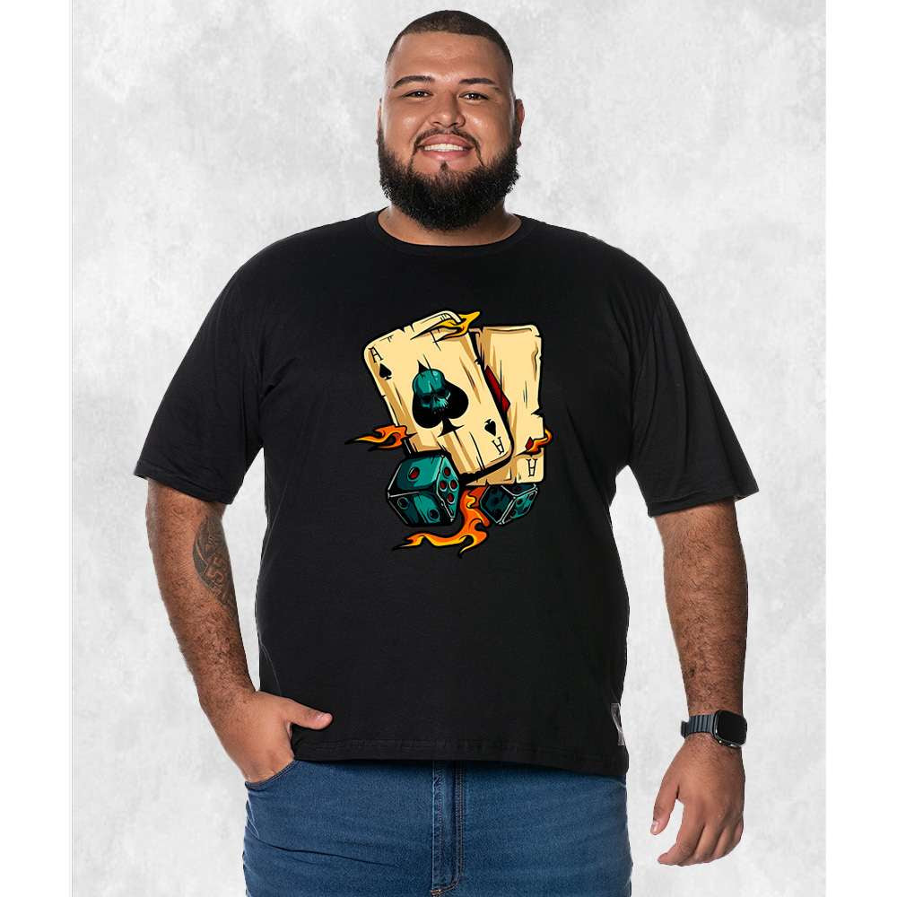 CAMISETA PLUS SIZE SORTE NAS CARTAS